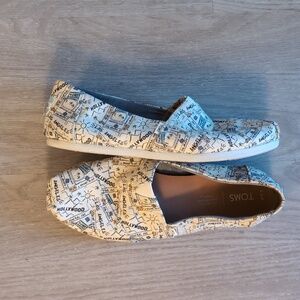 Toms shoes with Los Angeles map print